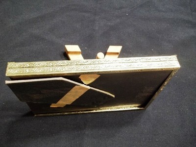 Vintage Ornate Gold Tone Metal 5x7 Picture Frame - Glass Included Attached Easel