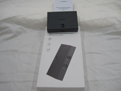 UGREEN 30345 USB 2.0 Sharing Switch 2-to-1