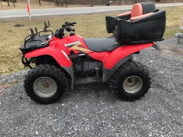 2002 kawasaki Prairie 300 Quad 4x4 Atv Winch Rear Seat Brute Force 300 Low Miles