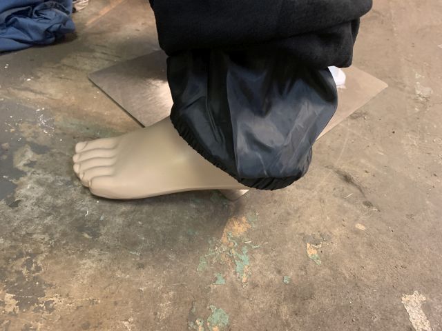 ZEROXPOSUR MEN'S SNOW/SKI PANTS ASSORTED SIZES AND COLORS