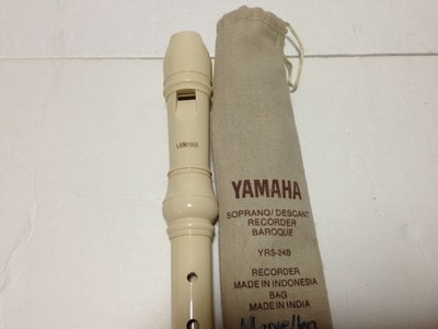 YAMAHA SOPRANO/DESCANT RECORDER YRS-24B WITH BAG