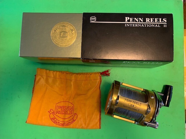 PENN INTERNATIONAL 30SW 2-SPEED FISHING REEL WITH THE ORIGINAL BOX PENN REEL BAG