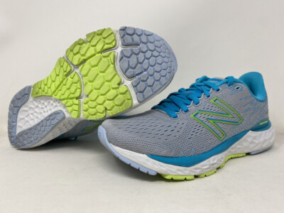 

Женские кроссовки New Balance 880 v11, серый/небесный, 6,5 B Medium США, Grey/sky