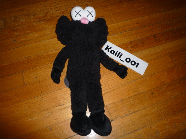 その他 KAWS BFF BLACK EDITION maxresdefault.jpg
