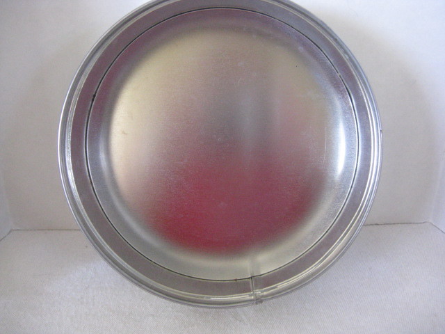 1989 Olive Can Spring Tin ~ **Gift Idea