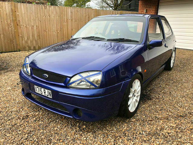 Ford fiesta 2000