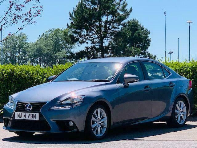 Lexus is 2 поколение
