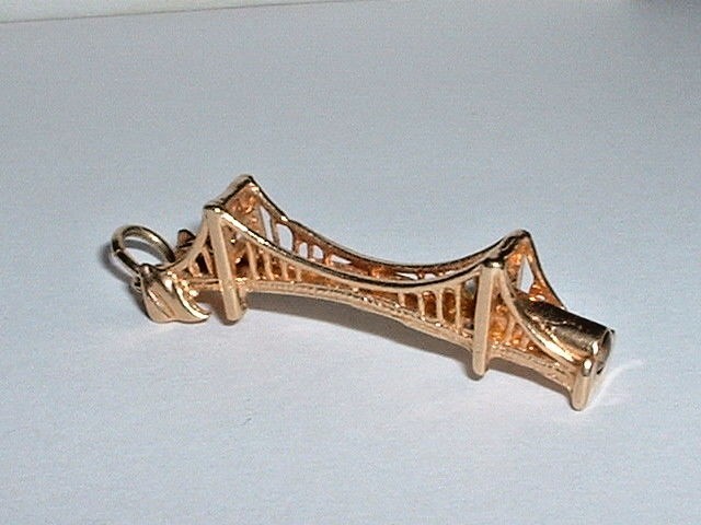 VINTAGE 14k YELLOW GOLD 3D GOLDEN GATE BRIDGE STANHOPE PENDANT CHARM
