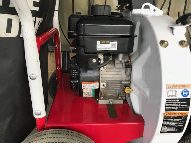 LITTLE WONDER  LEAF VAC DEBRIS VACUUM EXCELLENT CONDITION VAC