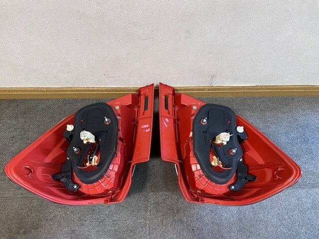 Toyota Ractis NCP100 NCP105 Tail Lights Rear Lamps set JDM