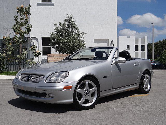 2004 Mercedes SLK230  * SPECIAL EDITION * KOMPRESSOR * ONLY 61K MILES * MUST SEE