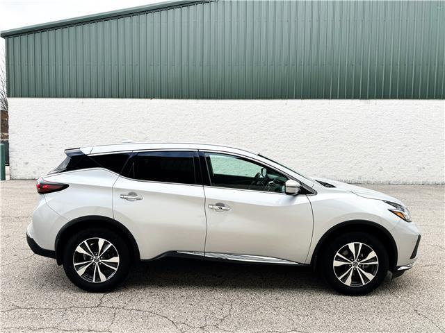 Owner 2020  Brilliant Silver Metallic Nissan Murano with 48,115 Miles available now!