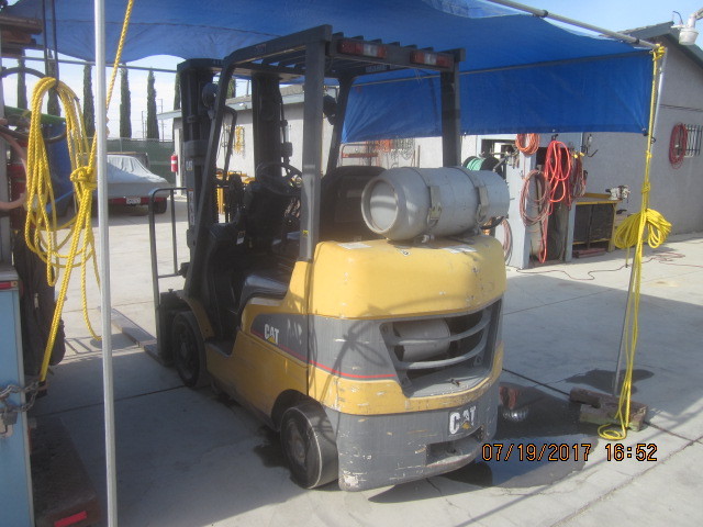 2006 Caterpillar C5000 forklift