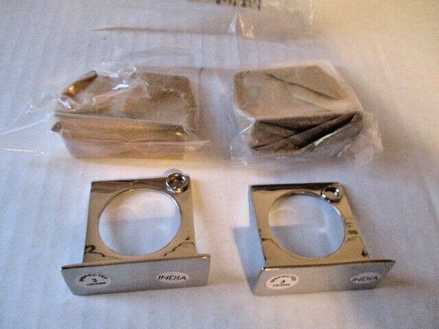 The Pampered Chef Set of 4 Chromed Place Card & Napkin Holder