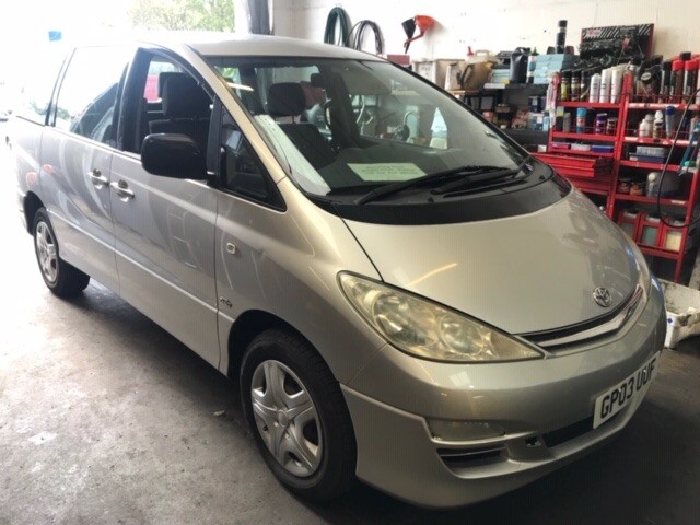 Toyota previa 2003