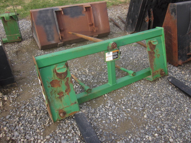 John Deere Quick Attach Bale Spear 75125