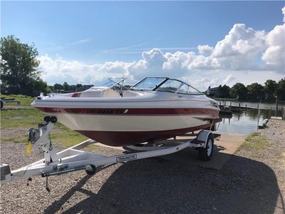 1998 LARSON 186 SEI~4.3 V6 VOLVO~BOW RIDER~w/TRAILER~PRISTINE!