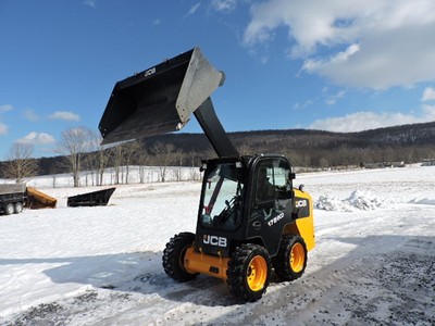 2015 JCB 175 ECO Rubber Tire Skid Steer Loader Cab Heat Joy Sticks 56HP Bobcat !