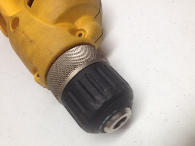 Dewalt VSR Corded 5A. 3/8 keyless Drill with Dewalt bit set