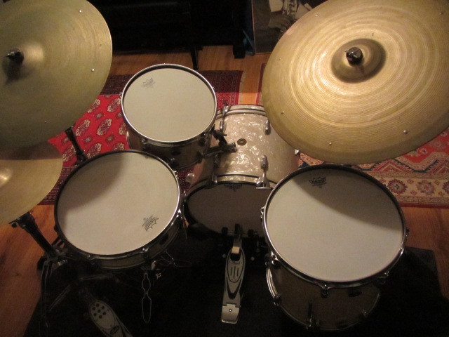 1950's GRETSCH WHITE MARINE PEARL DRUM SET, ZILIDJIAN CYMBALS, PEARL HARDWARE,