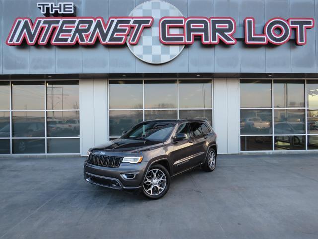 2019 Jeep Grand Cherokee, Gray with 44048 Miles available now!