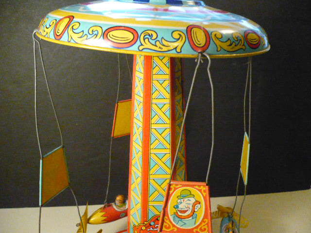 VINTAGE 1952 CHEIN WIND-UP 