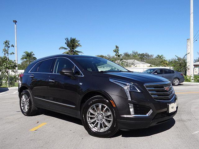 Owner 2017 Cadillac XT5 LUXURY AWD CLEAN TITLE * PANO ROOF * NAVI * DRIVERS ASSIST