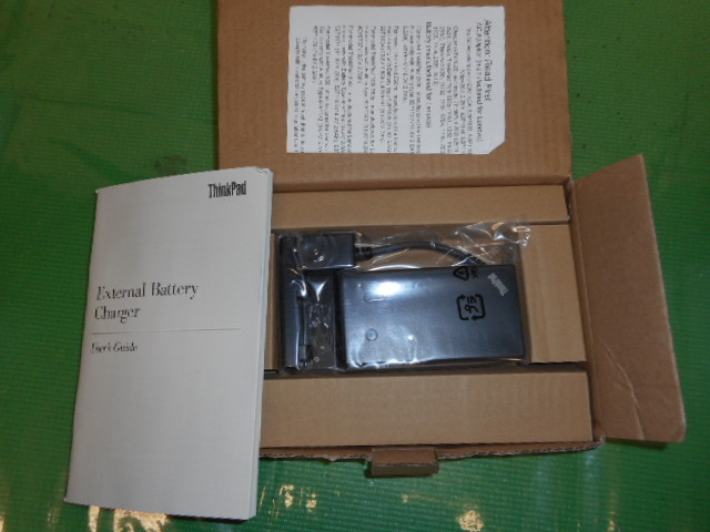 Genuine Lenovo ThinkPad External Battery Charger 40Y7625 Brand New 