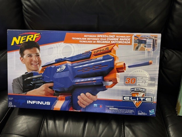 【US仕様 / 値下げしました】ナーフ 電動　NERF INFINUS ラスト1 Amazon.co.jp: Nerf Infinus N-Strike Elite トイ 電動