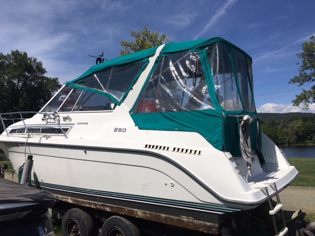 Carver 280 Express