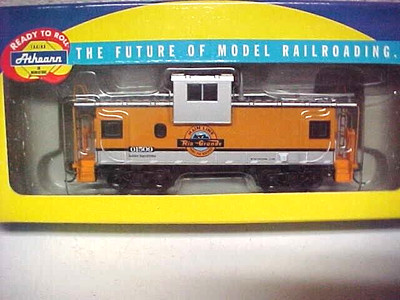 HO,Athearn#7501,DRGW Wide Vision caboose,#01509, new in box (JC)