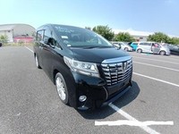 Toyota Alphard 2.5 auto black automatic 4wd only 51k miles due in november 2015