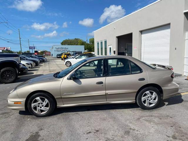 Owner 2002 Pontiac Sunfire SE Sedan 4D