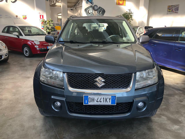 Suzuki grand vitara usato prato