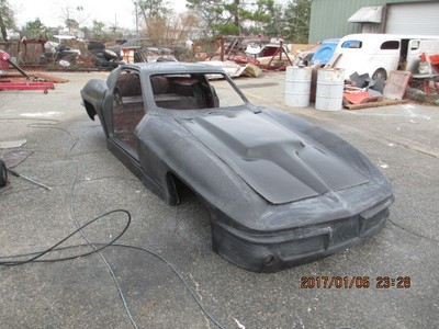 1963 Chevrolet Corvette split window vintage fiberglass replica body