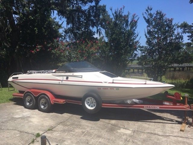 1990 CSS 23; Glastron Carlson MINT CONDITION