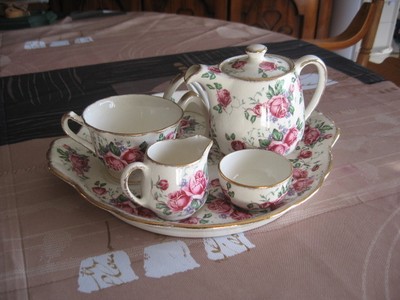 #22  tea set James Kent longton made in England #4040 with roses