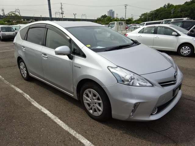 Тойота prius alpha
