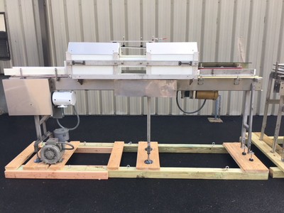 Carleton Helical Inline Air Rinser with Stainless Steel Feed Table, Container