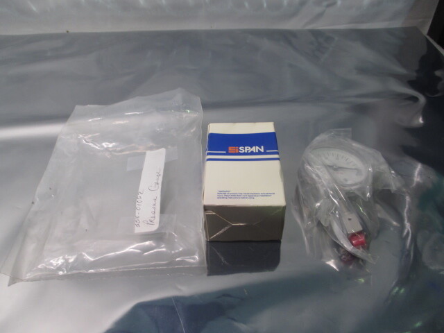 Span S122 Pressure Gauge, AMAT 3310-01052, 13-0847-01, 0-30IN, HG 316LSS, 102221