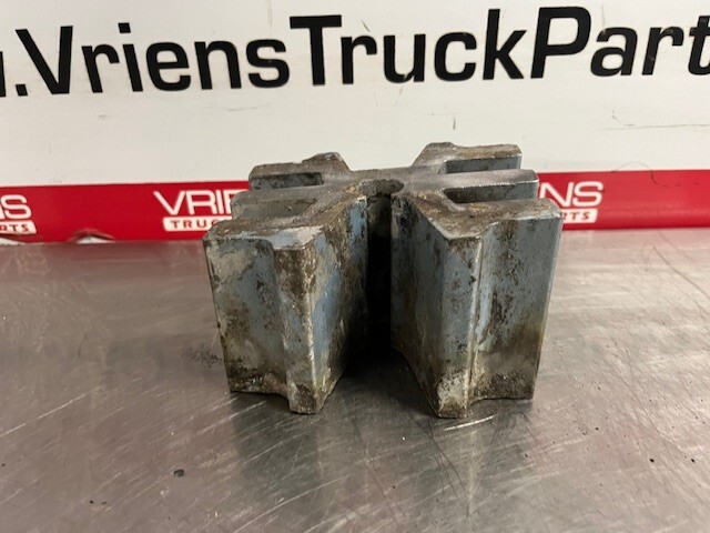 Peterbilt Spacer-Block Front Axle B80-6011-080 Old# 02-01701