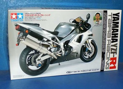Tamiya 1/12 14074 Yamaha YZF-R1 Taira Racing