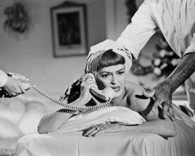 Dead Ringer 1964 Bette Davis on telephone getting a massage 11x17 poster