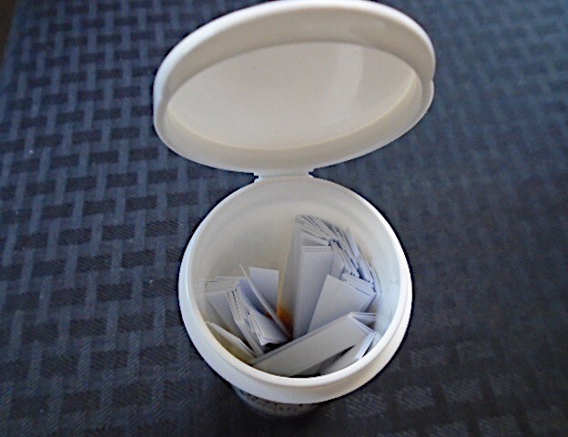 New FISHERBRAND 0.0 to 14.0 Plastic pH Indicator Strip 13-640-516 100 Strip/Vial