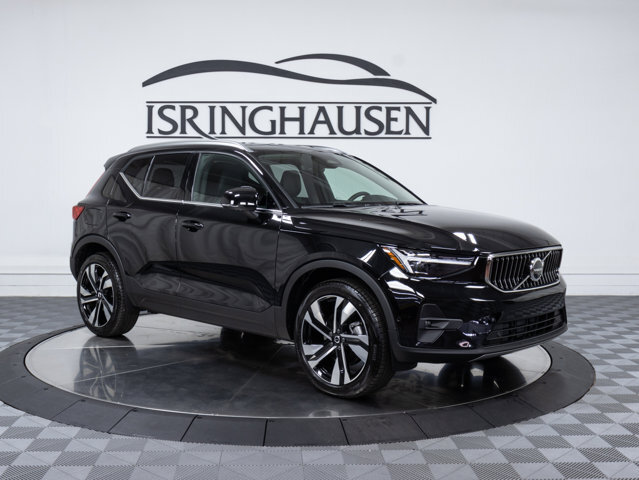 2024 Volvo XC40 B5 AWD Ultimate Bright Theme 0 Miles Onyx Black Metallic Sport U