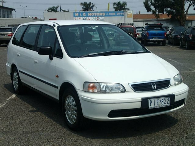 1998 Honda Odyssey LX White Automatic Sedan | Cars, Vans ...