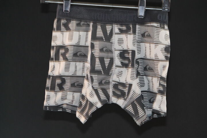QUIKSILVER IMPOSTER B (BIG KIDS) GRAY BOXER/SHORTS/BRIEF/UNDERWEAR size Small