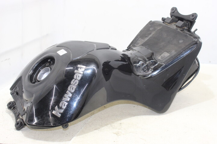 12-21 KAWASAKI NINJA ZX14R ZX14 GAS TANK FUEL CELL PETROL