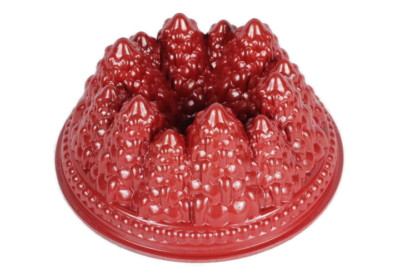 Nordic Ware Cast Aluminum Red Bundt Cake Pan Fine Forest Christmas Tree 2.1 L
