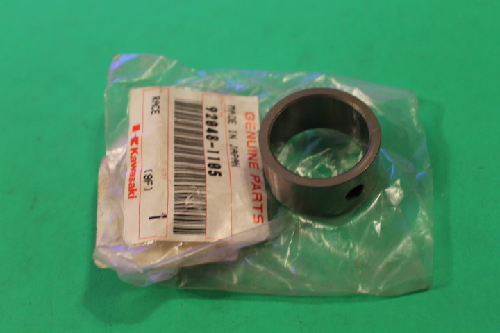 NOS KAWASAKI ZX1200 ZX12 ZR750 TRANSMISSION RACE PART# 92048-1105